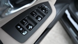 Volvo XC90 Plus B6 AWD 7-Seater 2026