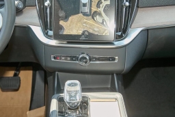 Volvo XC90 Plus B6 AWD 7-Seater 2026