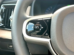 Volvo XC90 Plus B6 AWD 7-Seater 2026