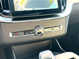 Volvo XC90 Plus B6 AWD 7-Seater 2026