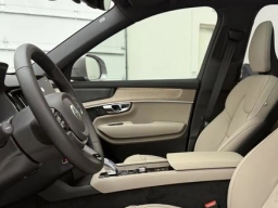 Volvo XC90 Plus B6 AWD 7-Seater 2026