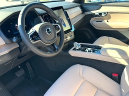 Volvo XC90 Plus B6 AWD 7-Seater 2026