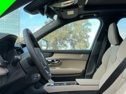 Volvo XC90 Plus B6 AWD 7-Seater 2026