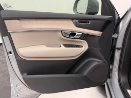 Volvo XC90 Plus B6 AWD 7-Seater 2026