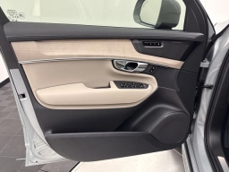 Volvo XC90 Plus B6 AWD 7-Seater 2026