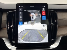 Volvo XC90 Plus B6 AWD 7-Seater 2026