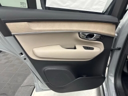 Volvo XC90 Plus B6 AWD 7-Seater 2026