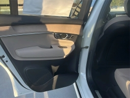 Volvo XC90 Plus B6 AWD 7-Seater 2026