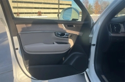 Volvo XC90 Plus B6 AWD 7-Seater 2026