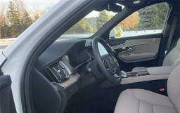 Volvo XC90 Plus B6 AWD 7-Seater 2026