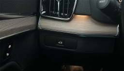 Volvo XC90 Plus B6 AWD 7-Seater 2026