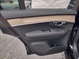 Volvo XC90 Plus B6 AWD 7-Seater 2026