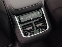 Volvo XC90 Plus B6 AWD 7-Seater 2026