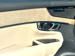 Volvo XC90 Plus B6 AWD 7-Seater 2026