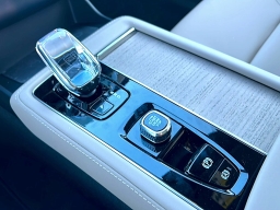 Volvo XC90 Plus B6 AWD 7-Seater 2026