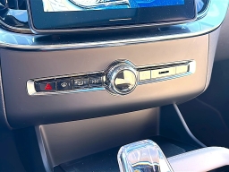 Volvo XC90 Plus B6 AWD 7-Seater 2026