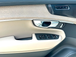 Volvo XC90 Plus B6 AWD 7-Seater 2026