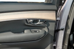 Volvo XC90 Plus B6 AWD 7-Seater 2026