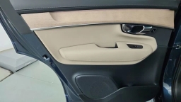 Volvo XC90 Plus B6 AWD 7-Seater 2026