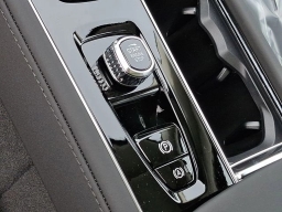 Volvo XC90 Plus B6 AWD 7-Seater 2026