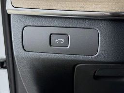 Volvo XC90 Plus B6 AWD 7-Seater 2026