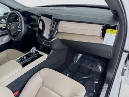 Volvo XC90 Plus B6 AWD 7-Seater 2026
