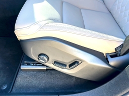 Volvo XC90 Plus B6 AWD 7-Seater 2026