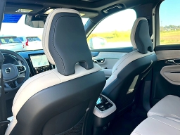 Volvo XC90 Plus B6 AWD 7-Seater 2026