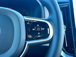 Volvo XC90 Plus B6 AWD 7-Seater 2026