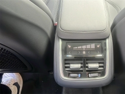 Volvo XC90 Plus B6 AWD 7-Seater 2026