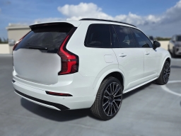 Volvo XC90 Ultra Dark Theme B6 AWD 7-Seater 2026