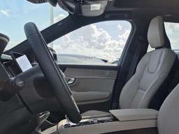 Volvo XC90 Ultra Dark Theme B6 AWD 7-Seater 2026