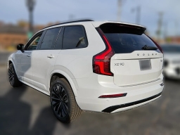 Volvo XC90 Ultra Dark Theme B6 AWD 7-Seater 2026