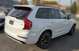 Volvo XC90 Ultra Dark Theme B6 AWD 7-Seater 2026