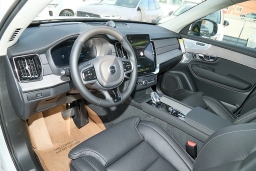 Volvo XC90 Ultra Dark Theme B6 AWD 7-Seater 2026