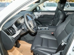 Volvo XC90 Ultra Dark Theme B6 AWD 7-Seater 2026