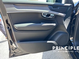 Volvo XC90 Ultra Dark Theme B6 AWD 7-Seater 2026