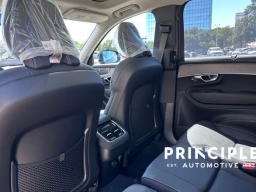 Volvo XC90 Ultra Dark Theme B6 AWD 7-Seater 2026