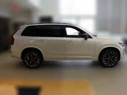 Volvo XC90 Ultra Dark Theme B6 AWD 7-Seater 2026