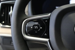 Volvo XC90 Ultra Dark Theme B6 AWD 7-Seater 2026