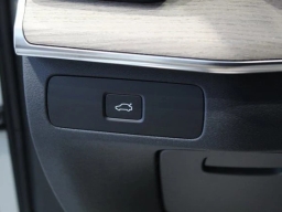 Volvo XC90 Ultra Dark Theme B6 AWD 7-Seater 2026