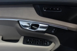 Volvo XC90 Ultra Dark Theme B6 AWD 7-Seater 2026