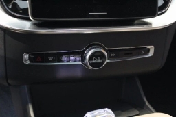 Volvo XC90 Ultra Dark Theme B6 AWD 7-Seater 2026