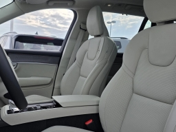 Volvo XC90 Ultra Dark Theme B6 AWD 7-Seater 2026