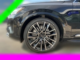 Volvo XC90 Ultra Dark Theme B6 AWD 7-Seater 2026