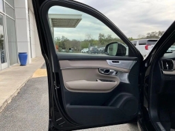 Volvo XC90 Ultra Dark Theme B6 AWD 7-Seater 2026