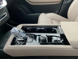 Volvo XC90 Ultra Dark Theme B6 AWD 7-Seater 2026