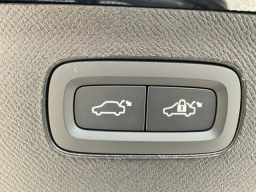 Volvo XC90 Ultra Dark Theme B6 AWD 7-Seater 2026