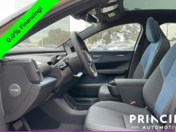 Volvo EX30 Cross Country Ultra Twin Motor AWD 2026