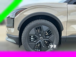 Volvo EX30 Cross Country Ultra Twin Motor AWD 2026